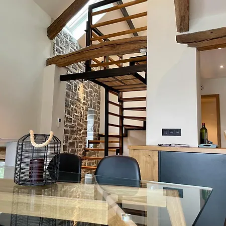 Holiday home La Grange De Froidmont Moustier-sur-Sambre